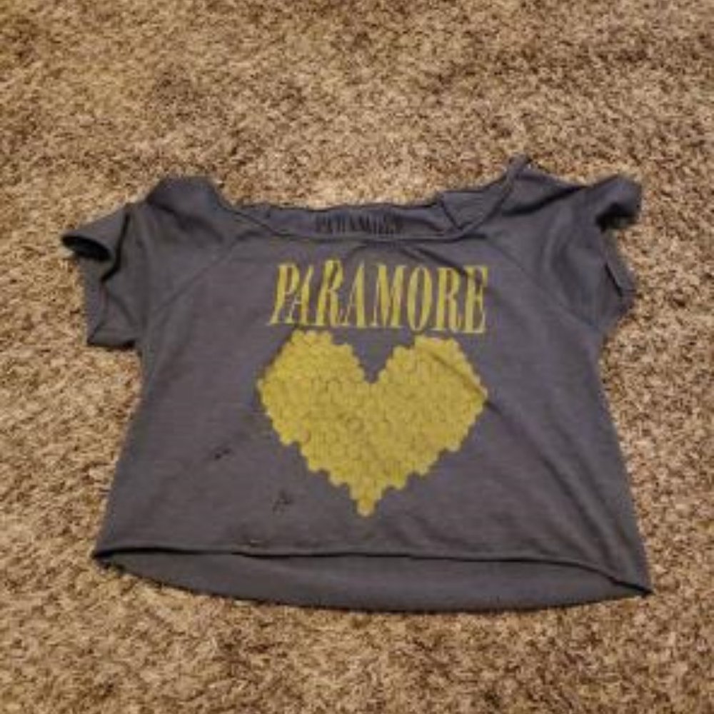 Paramore honeycomb heart crop top